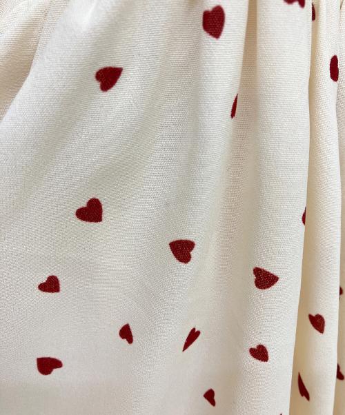 MISTREASS（ミストレアス）MISTREASS (ミストレアス) Heart Pattern Off Shoulder Frill Dress アイボリー サイズ:Fの古着・服飾アイテム