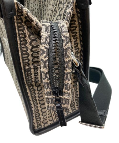 MARC JACOBS（マークジェイコブス）MARC JACOBS (マークジェイコブス) ザ モノグラム トート ベージュの古着・服飾アイテム