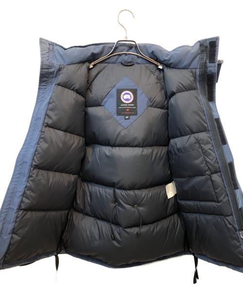 CANADA GOOSE（カナダグース）CANADA GOOSE (カナダグース) KAMLOOPSダウンジャケット ネイビー サイズ:Sの古着・服飾アイテム