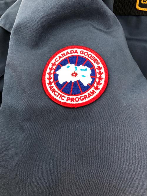 CANADA GOOSE（カナダグース）CANADA GOOSE (カナダグース) KAMLOOPSダウンジャケット ネイビー サイズ:Sの古着・服飾アイテム