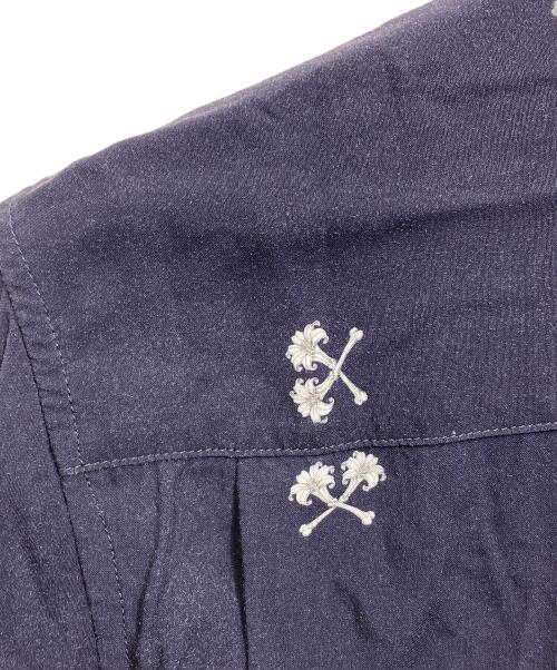 THE CRIMIE（ザ クライミー）THE CRIMIE (ザ クライミー) CROSS THE LILY” OPEN COLLAR ALOHA SHIRT ネイビー サイズ:Mの古着・服飾アイテム