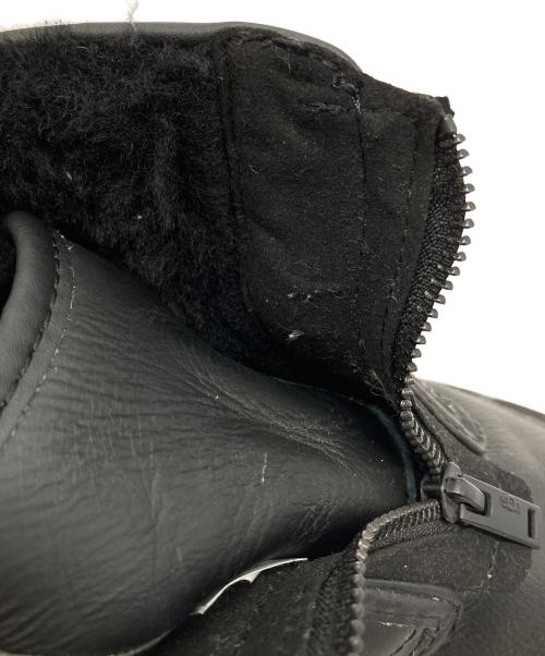 UGG（アグ）UGG (アグ) Neumel Platform Zip ブラック サイズ:US6 UK4の古着・服飾アイテム