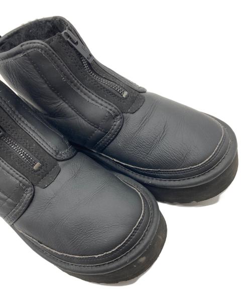 UGG（アグ）UGG (アグ) Neumel Platform Zip ブラック サイズ:US6 UK4の古着・服飾アイテム