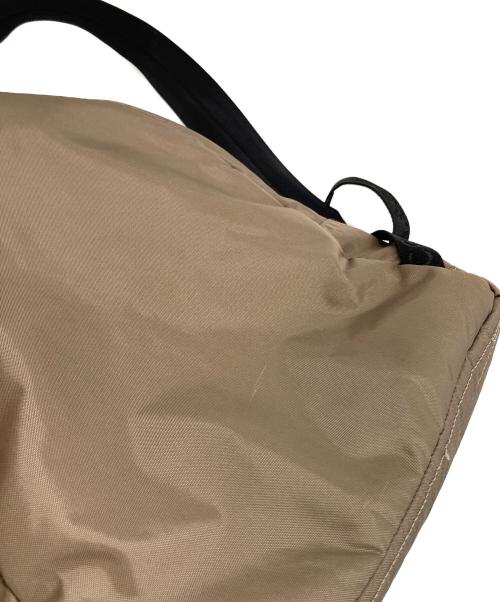 MARC JACOBS（マークジェイコブス）MARC JACOBS (マークジェイコブス) THE BACKPACK MARC JACOBS ベージュ サイズ:実寸参照の古着・服飾アイテム