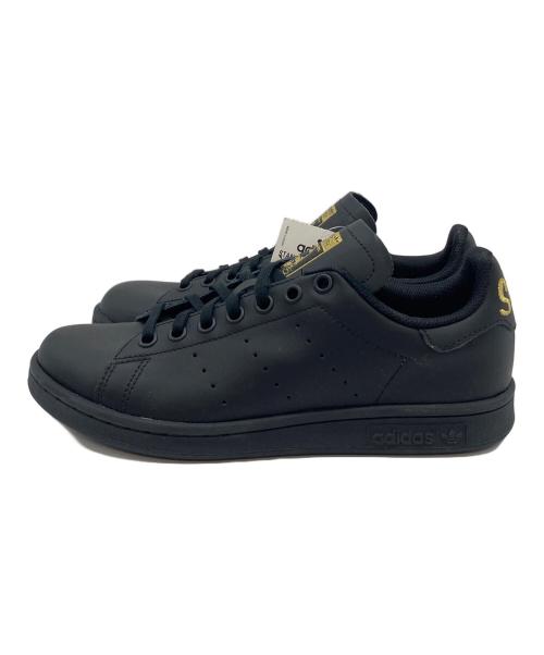 adidas（アディダス）adidas (アディダス) ローカットスニーカー　STANSMITH ブラック サイズ:US6 未使用品の古着・服飾アイテム
