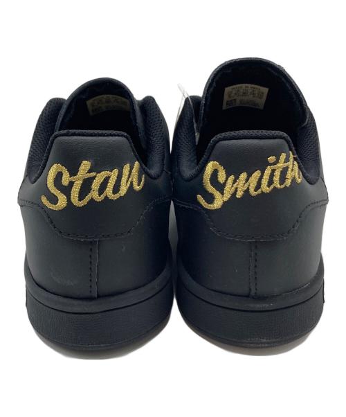 adidas（アディダス）adidas (アディダス) ローカットスニーカー　STANSMITH ブラック サイズ:US6 未使用品の古着・服飾アイテム