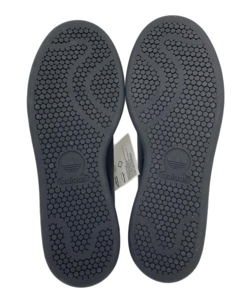 adidas（アディダス）adidas (アディダス) ローカットスニーカー　STANSMITH ブラック サイズ:US6 未使用品の古着・服飾アイテム