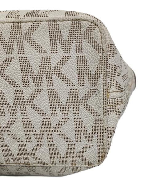 MICHAEL KORS（マイケルコース）MICHAEL KORS (マイケルコース) トートバッグ ホワイトの古着・服飾アイテム