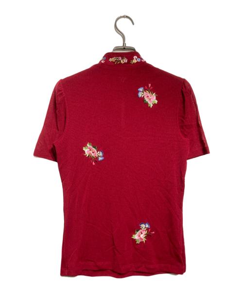 VIVIENNE TAM（ヴィヴィアンタム）VIVIENNE TAM (ヴィヴィアンタム) Multi flower embroidery on stretch net ブラウス レッド サイズ:40の古着・服飾アイテム