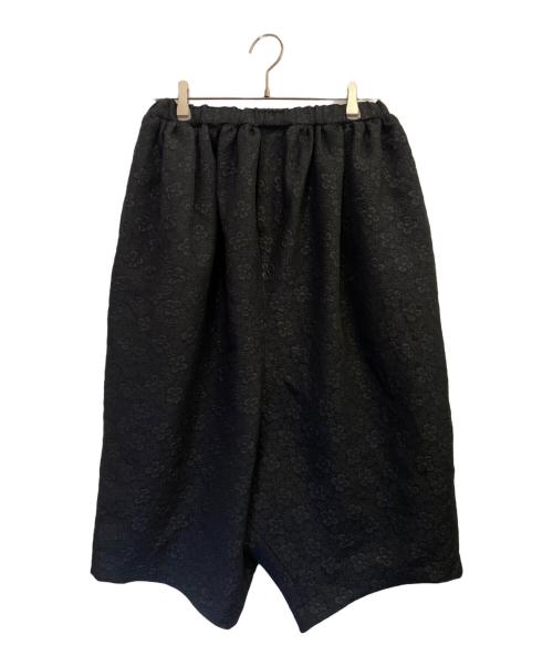 BLACK COMME des GARCONS（ブラックコムデギャルソン）BLACK COMME des GARCONS (ブラックコムデギャルソン) フラワージャガードイージーハーフパンツ ブラック サイズ:Sの古着・服飾アイテム
