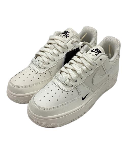 NIKE（ナイキ）NIKE (ナイキ) W AIR FORCE 1 '07 ESS / HF1058-133 ホワイト サイズ:6 未使用品の古着・服飾アイテム