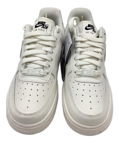 NIKE（ナイキ）NIKE (ナイキ) W AIR FORCE 1 '07 ESS / HF1058-133 ホワイト サイズ:6 未使用品の古着・服飾アイテム