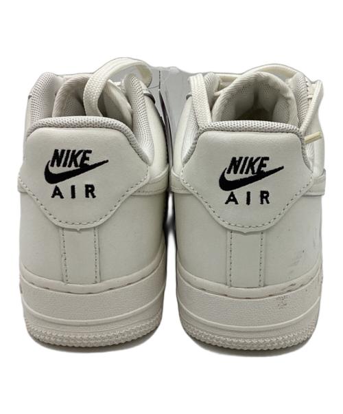 NIKE（ナイキ）NIKE (ナイキ) W AIR FORCE 1 '07 ESS / HF1058-133 ホワイト サイズ:6 未使用品の古着・服飾アイテム