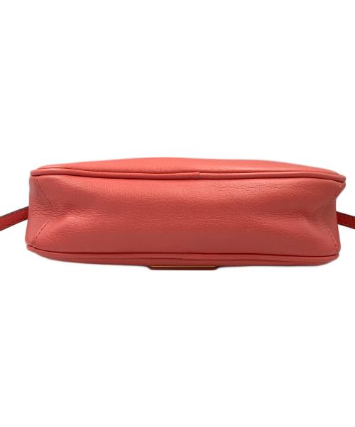 Marc by Marc Jacobs（マークバイマークジェイコブス）Marc by Marc Jacobs (マークバイマークジェイコブス) レザーショルダーバッグ ピンクの古着・服飾アイテム