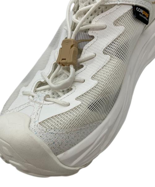 HOKAONEONE（ホカオネオネ）HOKAONEONE (ホカオネオネ) HOPARA2 ホワイト サイズ:23cmの古着・服飾アイテム