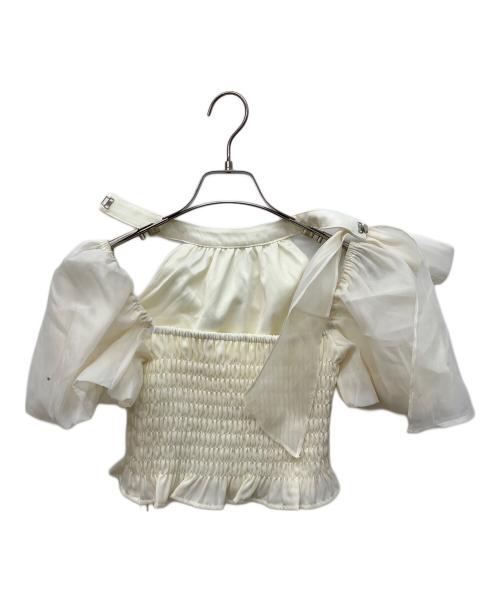 M ME EME（エムミーエメ）M me eme (エムミーエメ) Puff sleeve shirring cut out tops アイボリー サイズ:XS 未使用品の古着・服飾アイテム