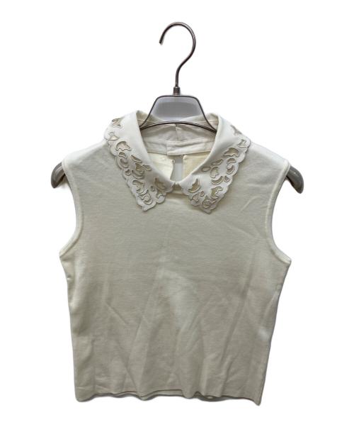 FOXEY（フォクシー）FOXEY (フォクシー) レースカラー付きノースリーブニットトップス ホワイト サイズ:38の古着・服飾アイテム