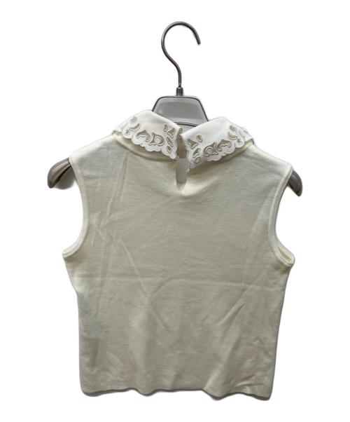 FOXEY（フォクシー）FOXEY (フォクシー) レースカラー付きノースリーブニットトップス ホワイト サイズ:38の古着・服飾アイテム
