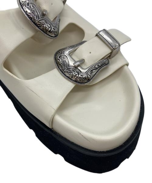 Ameri（アメリ）AMERI (アメリ) MEDI WESTERN BUCKLE SANDALS アイボリー サイズ:Mの古着・服飾アイテム