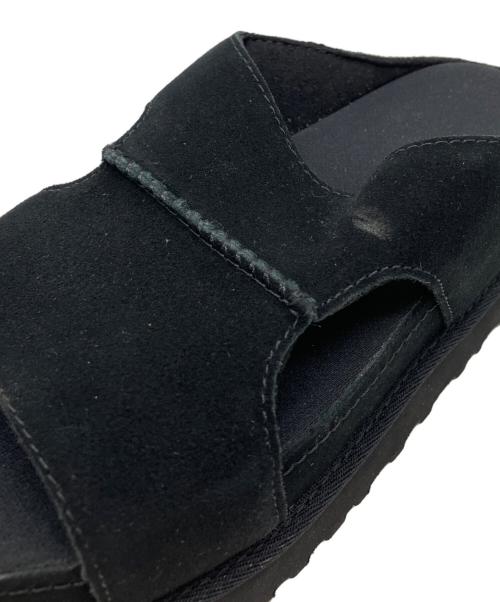 UGG（アグ）UGG (アグ) W GOLDENSTAR HI CUTOUT SLIDE ブラック サイズ:22㎝の古着・服飾アイテム