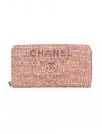 CHANELシャネル）の古着「ラウンドファスナー財布」｜ピンク