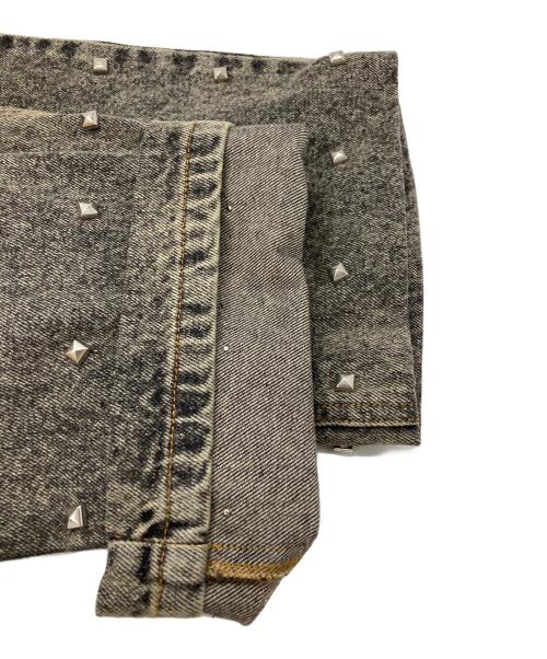 PRANK PROJECT（プランクプロジェクト）PRANK PROJECT (プランクプロジェクト) Studded Straight Jeans/スタッズ付きストレートレッグジーンズ グレー サイズ:36の古着・服飾アイテム