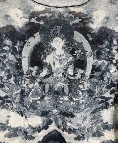 VIVIENNE TAM（ヴィヴィアンタム）VIVIENNE TAM (ヴィヴィアンタム) Monotone buddha/半袖カットソー グレー サイズ:38の古着・服飾アイテム