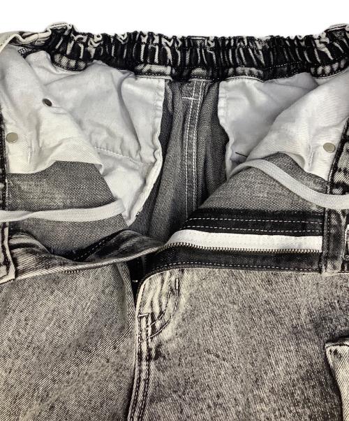 MAISON SPECIAL（メゾンスペシャル）MAISON SPECIAL (メゾンスペシャル) Big Pocket 2WAY Denim Wide Cargo Pants グレーの古着・服飾アイテム
