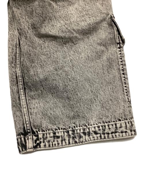 MAISON SPECIAL（メゾンスペシャル）MAISON SPECIAL (メゾンスペシャル) Big Pocket 2WAY Denim Wide Cargo Pants グレーの古着・服飾アイテム