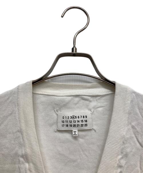 Maison Martin Margiela（メゾンマルタンマルジェラ）Maison Martin Margiela (メゾンマルタンマルジェラ) エルボパッチVネックカーディガン ホワイト サイズ:Mの古着・服飾アイテム
