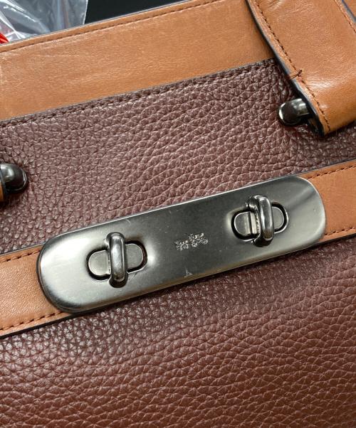COACH（コーチ）COACH (コーチ) スワッガーショルダーバッグ/Swagger Shoulder Bag ブラウン サイズ:不明の古着・服飾アイテム