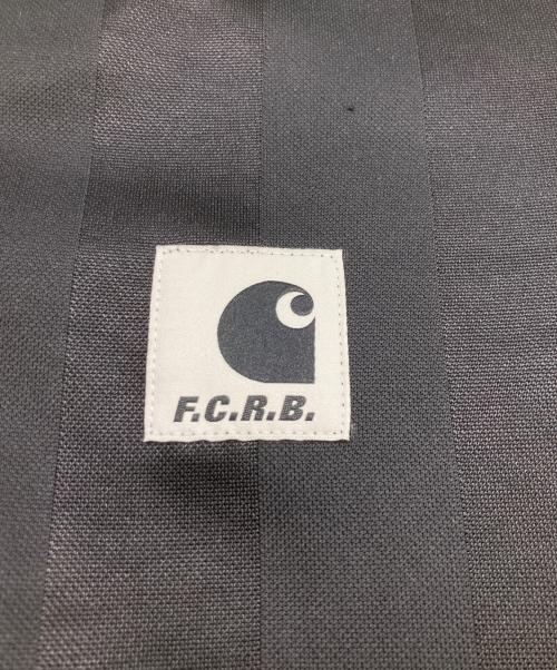 F.C.R.B.（エフシーレアルブリストル）F.C.R.B. (エフシーレアルブリストル) Carhartt WIP (カーハート ワーク イン プログレス) VARSITY TRACK JACKET ブラック×アイボリー サイズ:Mの古着・服飾アイテム