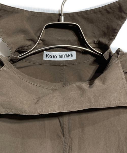 ISSEY MIYAKE（イッセイミヤケ）ISSEY MIYAKE (イッセイミヤケ) ODD SHIRT ブラウン サイズ:2の古着・服飾アイテム