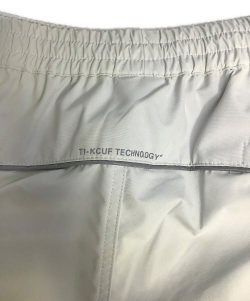 HUF（ハフ）HUF (ハフ) GUIDE SHELL PANT グレー サイズ:Mの古着・服飾アイテム