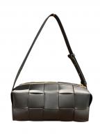 BOTTEGA VENETAボッテガベネタ）の古着「ブリックカセットスモール マキシイントレチャート 729166」｜ブラック