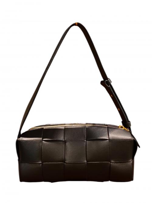 BOTTEGA VENETA（ボッテガベネタ）BOTTEGA VENETA (ボッテガベネタ) ブリックカセットスモール マキシイントレチャート 729166 ブラックの古着・服飾アイテム