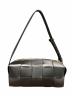 BOTTEGA VENETA（ボッテガベネタ）の古着「ブリックカセットスモール マキシイントレチャート 729166」｜ブラック