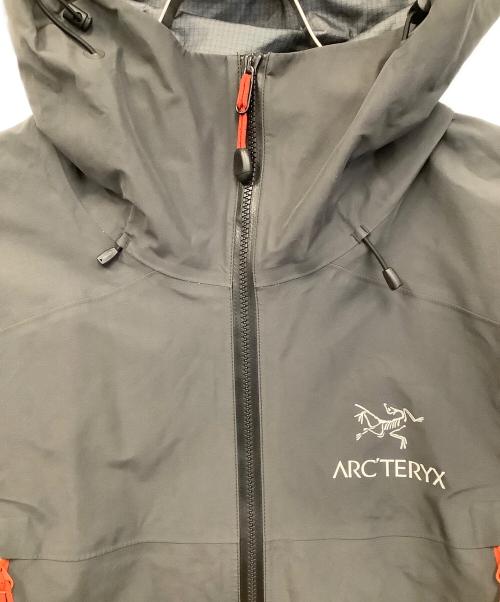ARC'TERYX（アークテリクス）ARC'TERYX (アークテリクス) Beta LT JACKET グレー サイズ:Mの古着・服飾アイテム