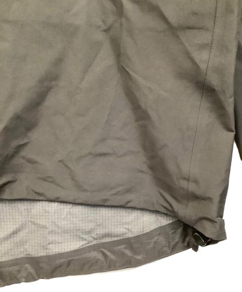 ARC'TERYX（アークテリクス）ARC'TERYX (アークテリクス) Beta LT JACKET グレー サイズ:Mの古着・服飾アイテム