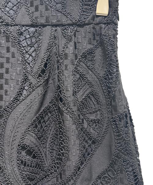 ANAYI（アナイ）ANAYI (アナイ) リーフコード刺繍 Iライン スカート/10261111120 ブラック サイズ:36の古着・服飾アイテム