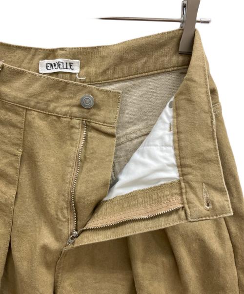 EMOELLE（エモエレ）EMOELLE (エモエレ) 2タックワイドパンツ ベージュ サイズ:38の古着・服飾アイテム
