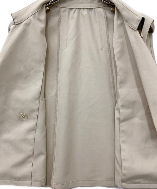 BLUE LABEL CRESTBRIDGE（ブルーレーベルクレストブリッジ）BLUE LABEL CRESTBRIDGE (ブルーレーベルクレストブリッジ) ハイカウントナノショートベスト ベージュ サイズ:38の古着・服飾アイテム
