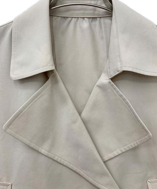 BLUE LABEL CRESTBRIDGE（ブルーレーベルクレストブリッジ）BLUE LABEL CRESTBRIDGE (ブルーレーベルクレストブリッジ) ハイカウントナノショートベスト ベージュ サイズ:38の古着・服飾アイテム