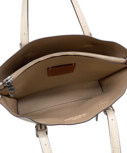 COACH（コーチ）COACH (コーチ) モリー トート バッグ 25 アイボリー サイズ:実寸参照の古着・服飾アイテム