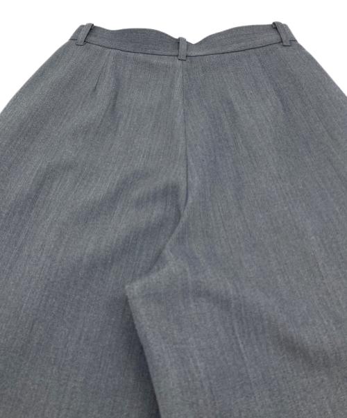 Curensology（カレンソロジー）Curensology (カレンソロジー) ドスキンツータックパンツ　ワイドパンツ グレー サイズ:36の古着・服飾アイテム