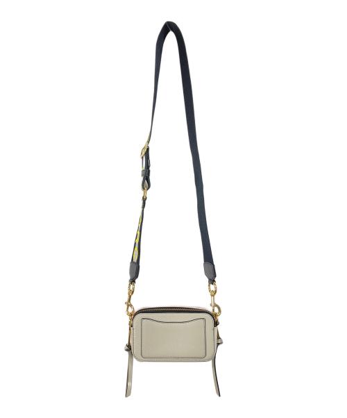 Marc by Marc Jacobs（マークバイマークジェイコブス）Marc by Marc Jacobs (マークバイマークジェイコブス) スナップショット ショルダーバッグ ライトグレー サイズ:実寸参照の古着・服飾アイテム