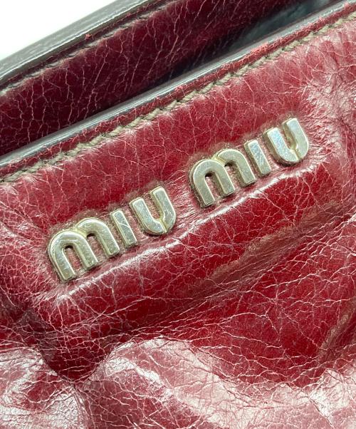 MIU MIU（ミュウミュウ）MIU MIU (ミュウミュウ) ギャザーハンドバッグ　ヴィッテロリュクス ボルドー サイズ:実寸参照の古着・服飾アイテム