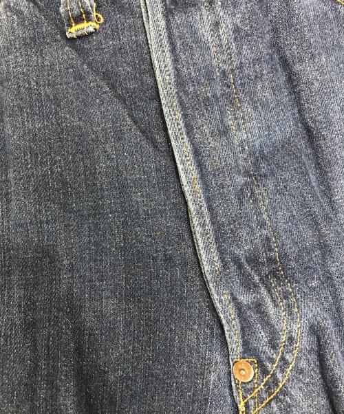 LEVI'S（リーバイス）LEVI'S (リーバイス) 復刻201 シンチバック デニムパンツ インディゴ サイズ:W34×L36の古着・服飾アイテム