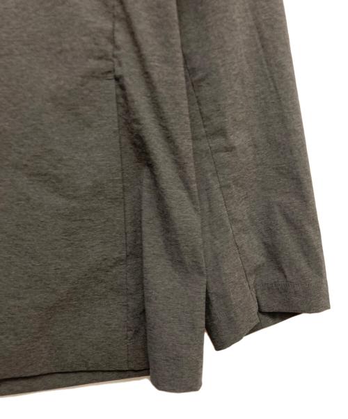 PLST（プラステ）PLST (プラステ) モーションエアーノーカラージャケット グレー サイズ:Lの古着・服飾アイテム