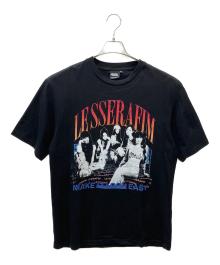 LE SSERAFIM×peaches（ルセラフィム×ピーチーズ）の古着「メンバーTシャツ」｜ブラック